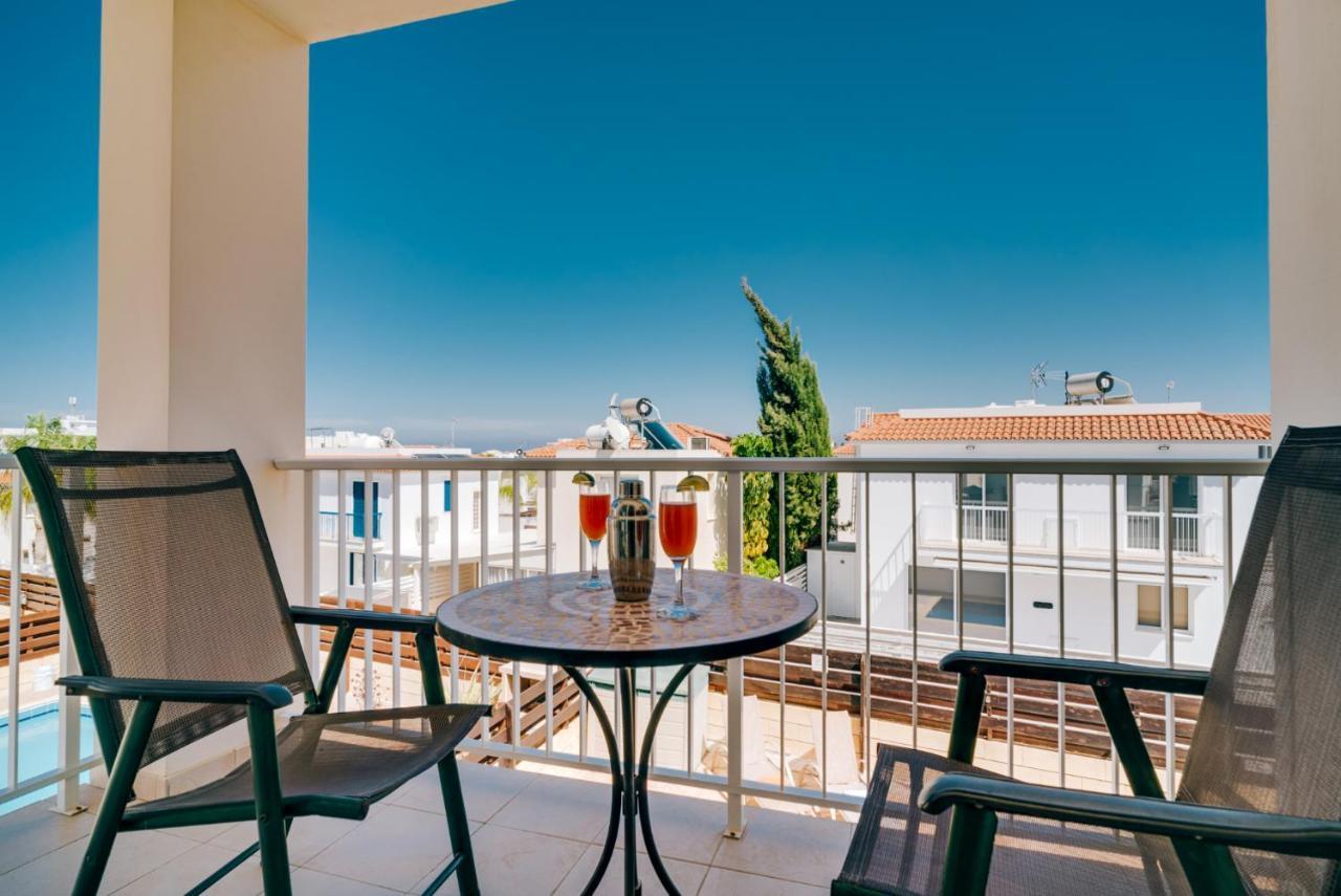 Villa Karisa Protaras Exteriör bild